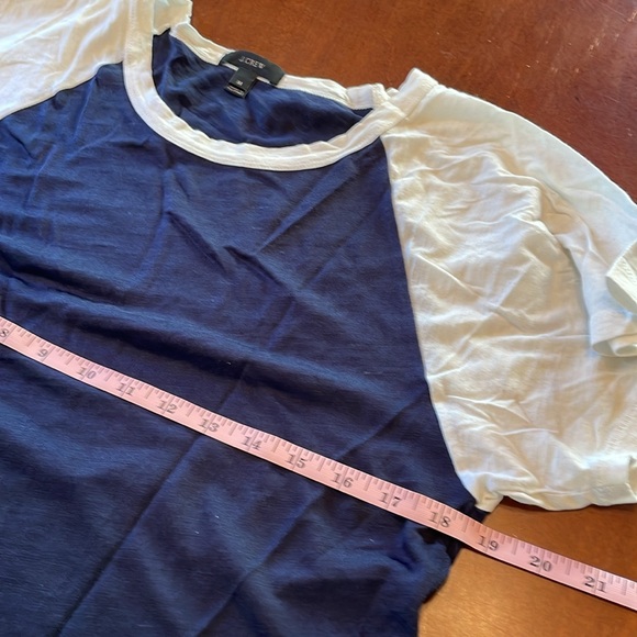 J Crew navy and white size Medium lite weight tee shirt - Picture 4 of 6